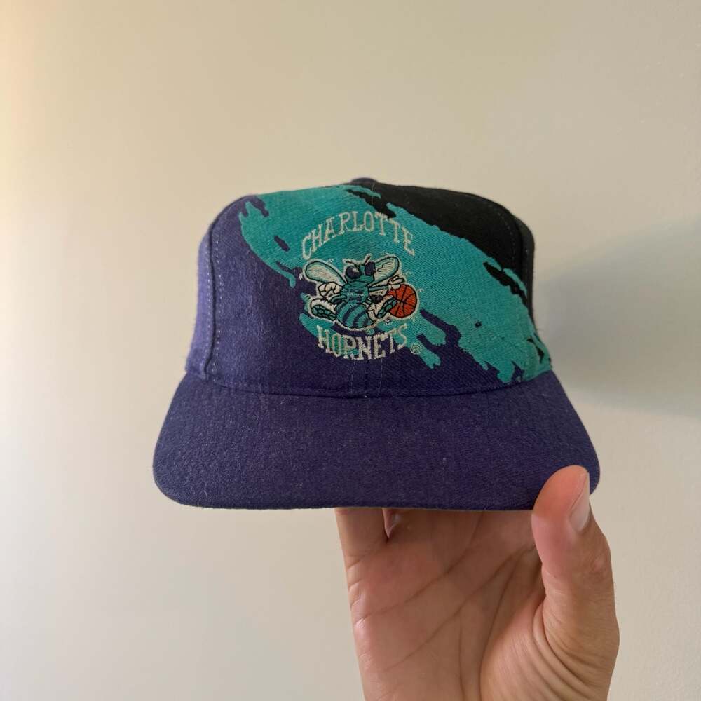 Vintage 90s Charlotte Hornets NBA Splash Snapback Hat by Logo Athletic